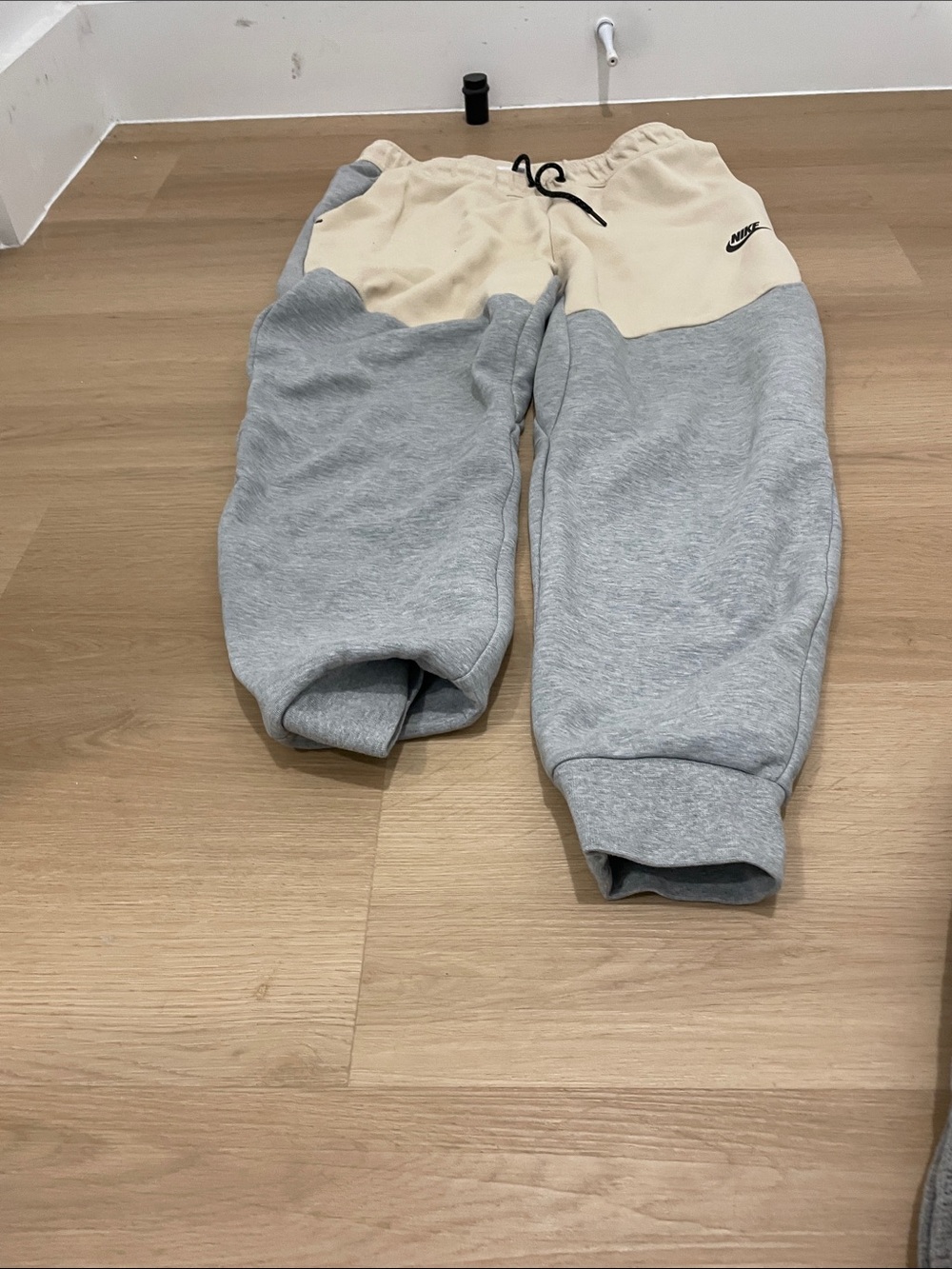 Nike Two-Tone Sweatpants in Cream and Heather Gray